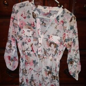 3/4 length floral lace top